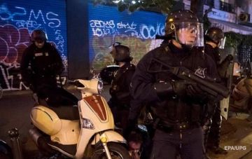 Во Франции задержали более 140 протестующих против итогов выборов