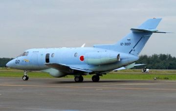 В Японии пропал военный самолет