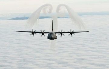 В Украину прибыли американские военные самолеты