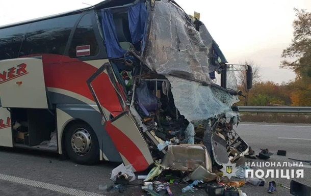 В ДТП под Киевом погибла актриса Дизель Шоу