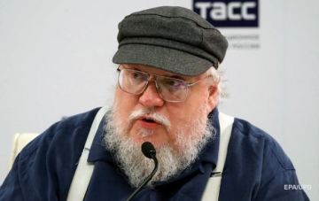 Джордж Мартин озвучил название спин-оффа Игры престолов