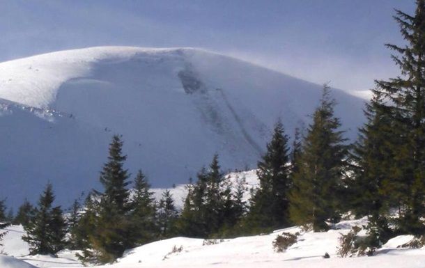Синоптики предупредили о лавинах в Карпатах