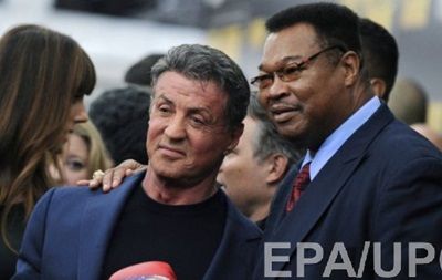 Легенда бокса Ларри Холмс назвал Кличко "фальшивым чемпионом"