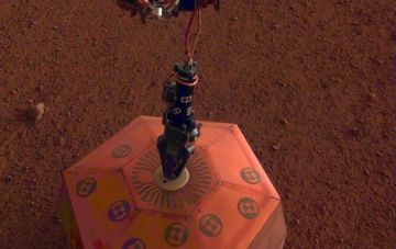Станция InSight установила на Марсе первый инструмент