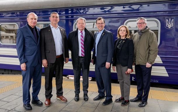 В Киев прибыла делегация Конгресса США