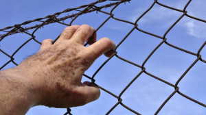 Виїзд із колонії: на яких умовах?