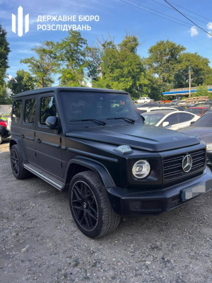 В Одесі суд конфіскував гелік посадовця