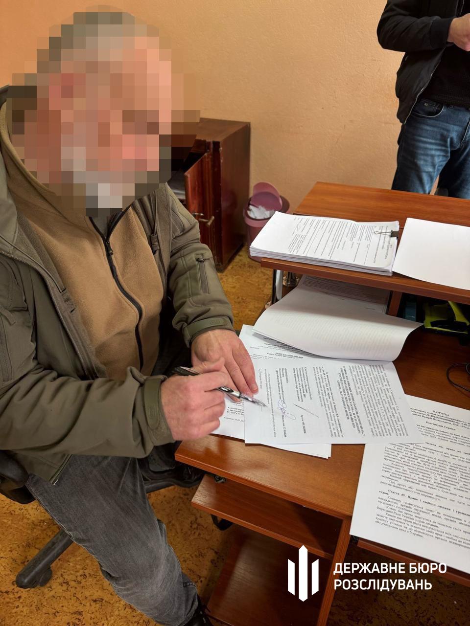 Женщина-военком избила задержанного