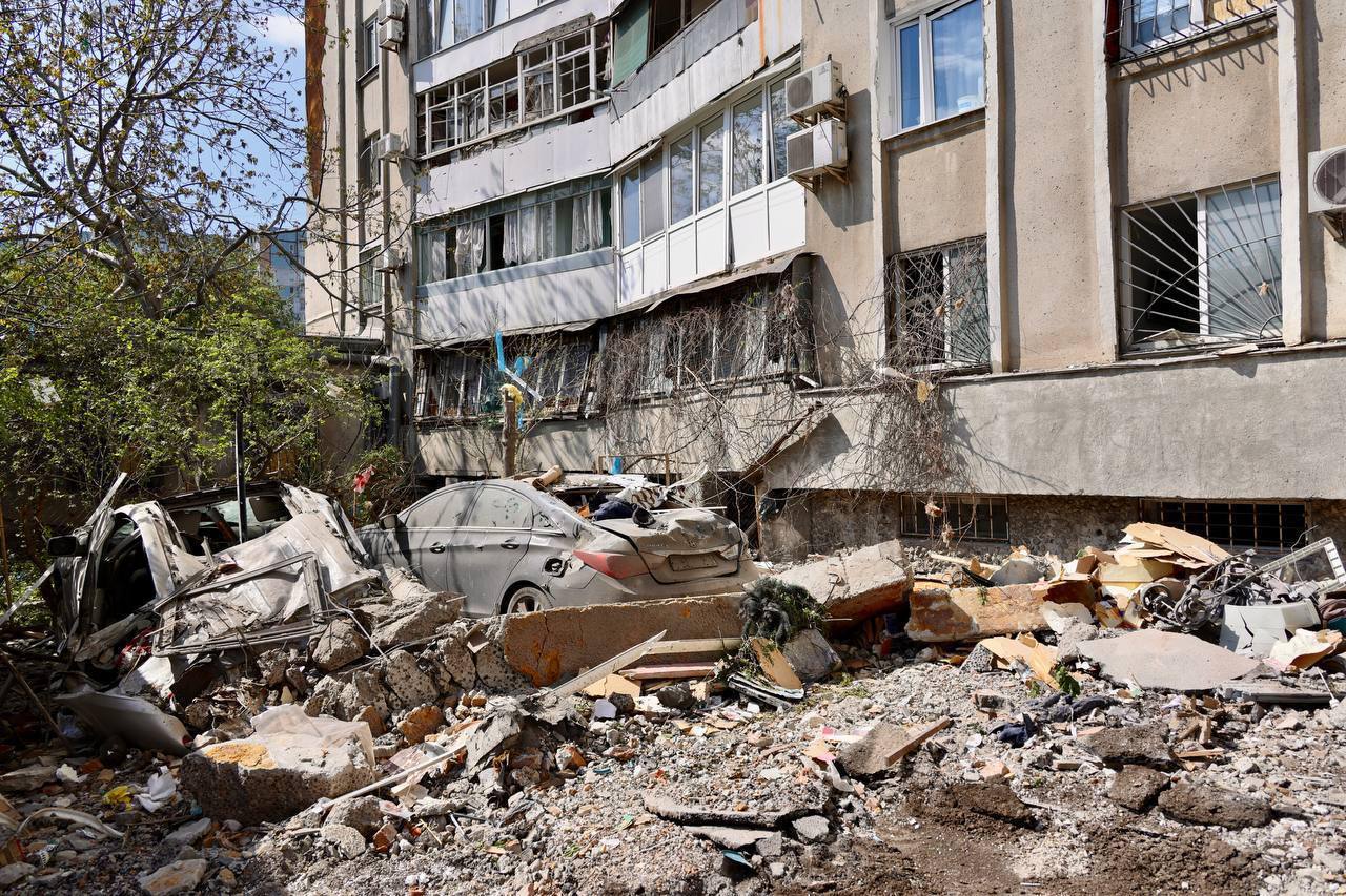 В Одессе дроны повредили 16-этажку