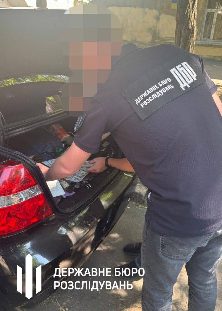 До Молдови - за три тисячі доларів