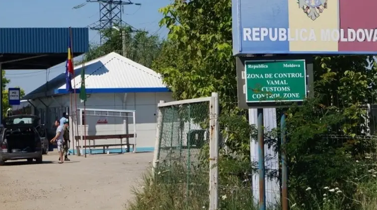 Молдова закрила транзит для українців