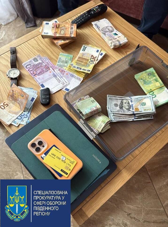 Травматолог робив операції ухилянтам