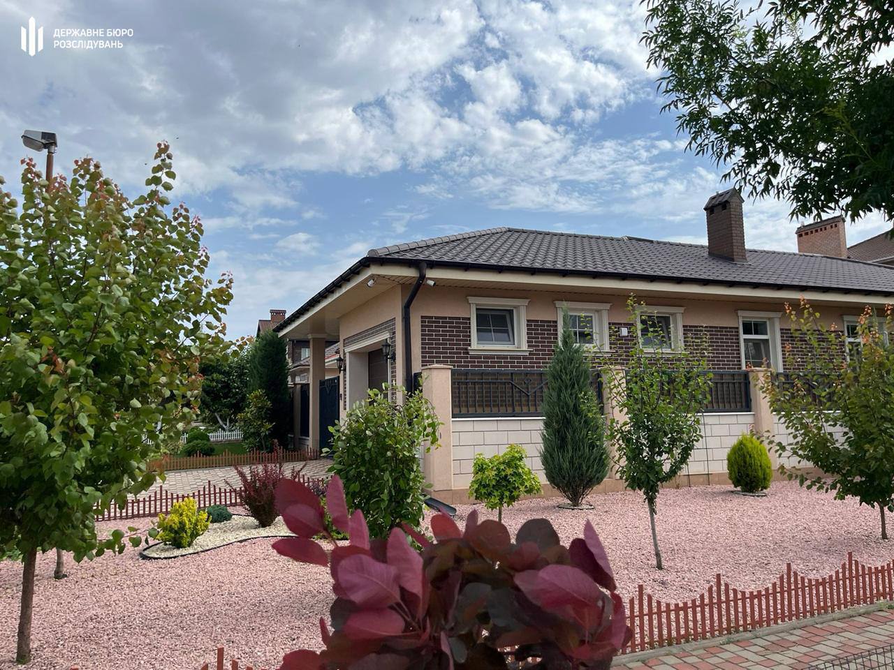 ДБР вручило підозру Денису Галушко та його тещі