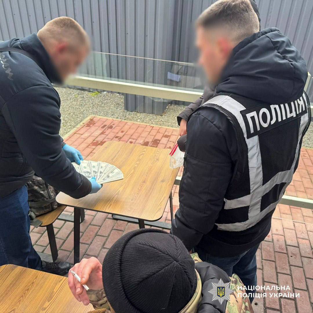 Одессит «продавал должности» в СБУ