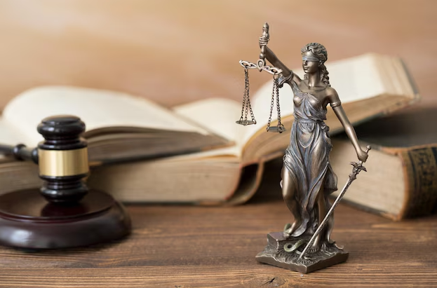 Директору ООО уведомлено о подозрении