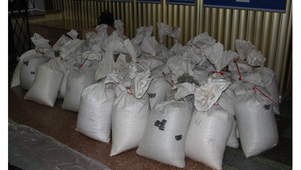 В Ровно ликвидировали подпольные цеха обработки янтаря