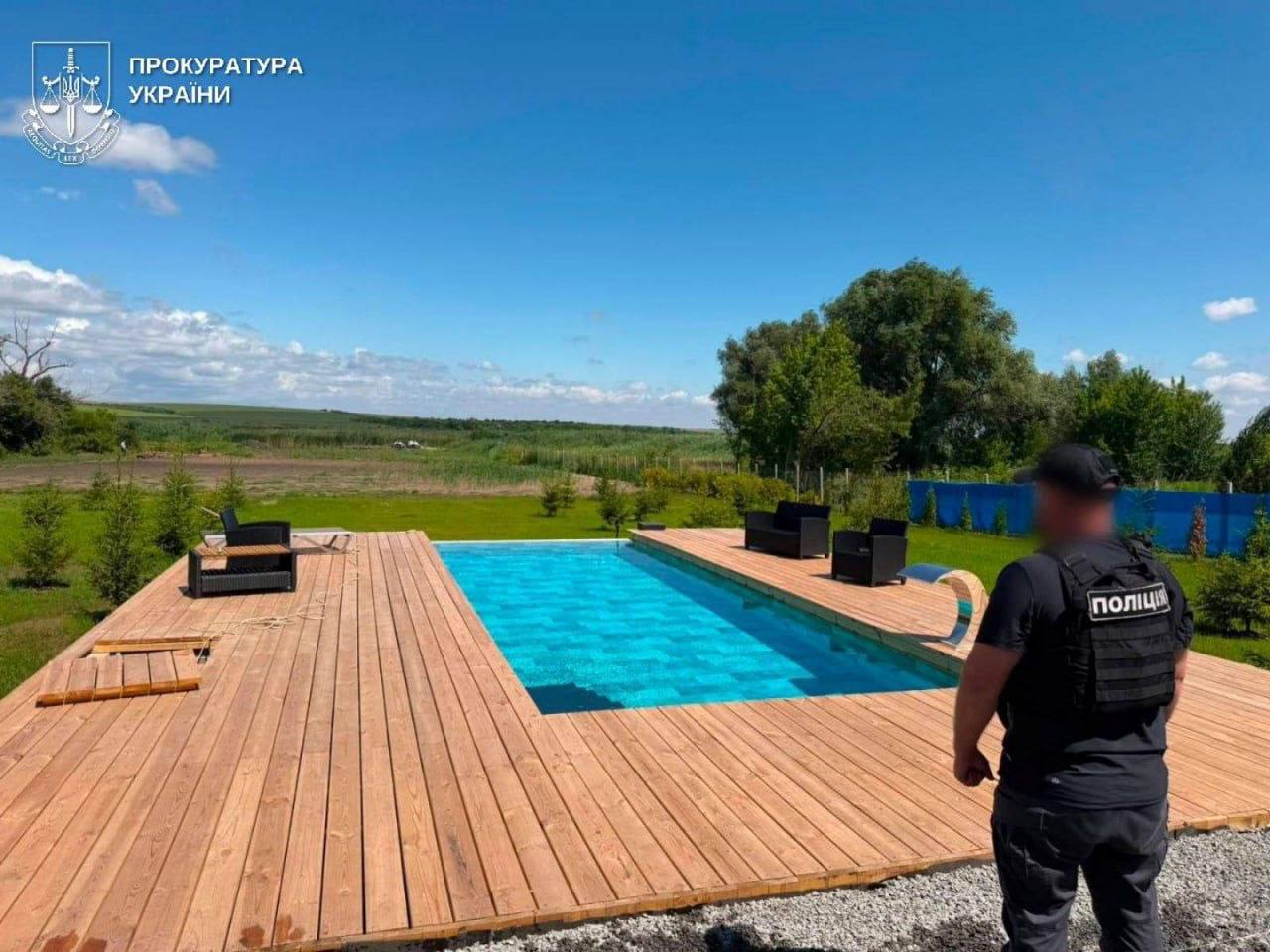 На Одещині військовий примушував підлеглих будувати його дім