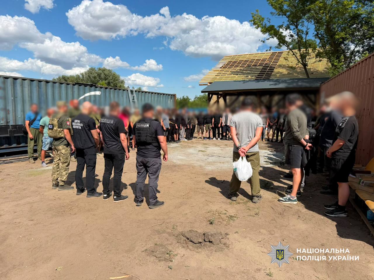 В Одесской области военный заставлял подчиненных строить его дом