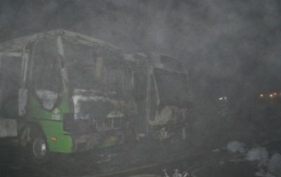 Пожар в автопарке Одессы: сгорели 10 автобусов