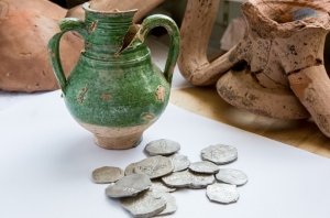 На месте строительства моста в Крым нашли клад