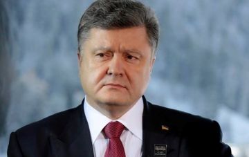 Второй год Порошенко у власти оценили ниже первого