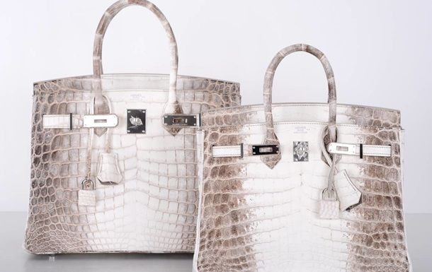 На аукционе Christie`s продали самую дорогую в мире сумку