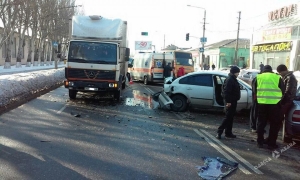Одесса: в ДТП на Пересыпи пострадали двое маленьких детей