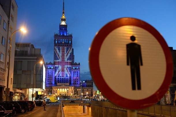 Brexit: Британцы скупают евро и доллары