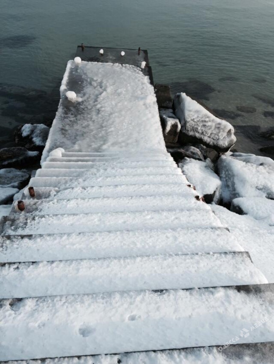 Зимове море очима одеситів (фоторепортаж)