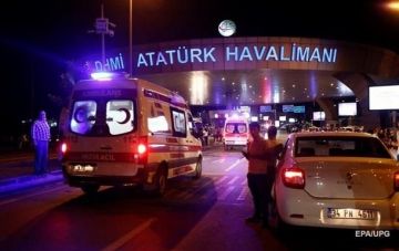 Теракт в Стамбуле: задержаны 24 подозреваемых