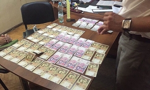 Полиция задержала на взятке одесского декана