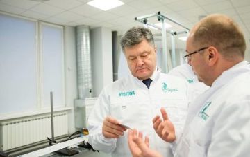 Порошенко утвердил переход на новые паспорта