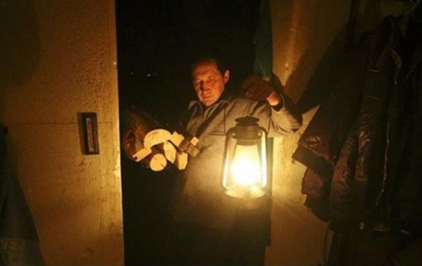 Без света из-за непогоды остается 61 населенный пункт