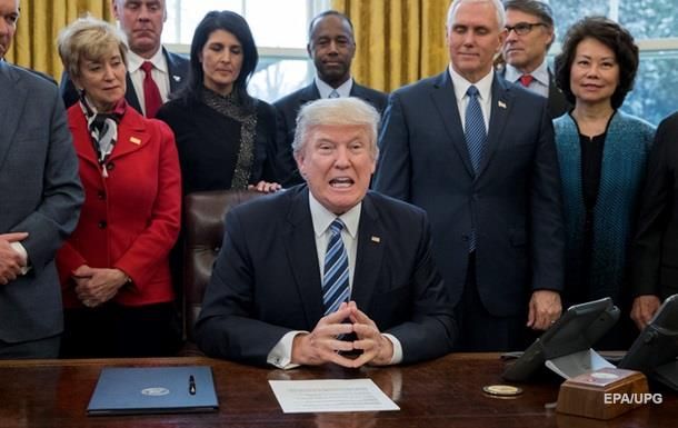 Трамп предложил арестовать Снупа Догга за клип