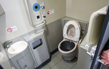 Укрзализныця хочет купить туалеты по миллиону