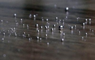 Во Львове на улице нашли почти 40 килограмм ртути